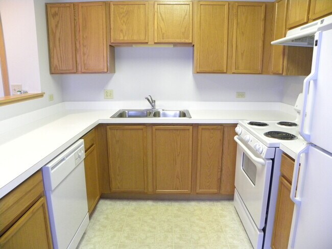 Building Photo - 801 N McLean Blvd