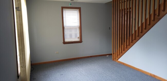 Foto del edificio - 5413 N Mobile Ave