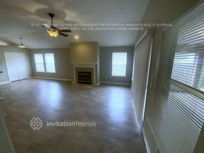 Foto del edificio - 13463 Devan Lee Dr E