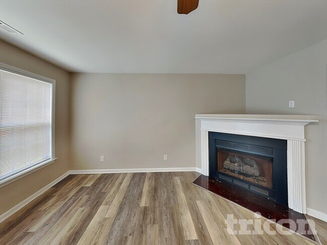 Building Photo - 105 Arden Ct