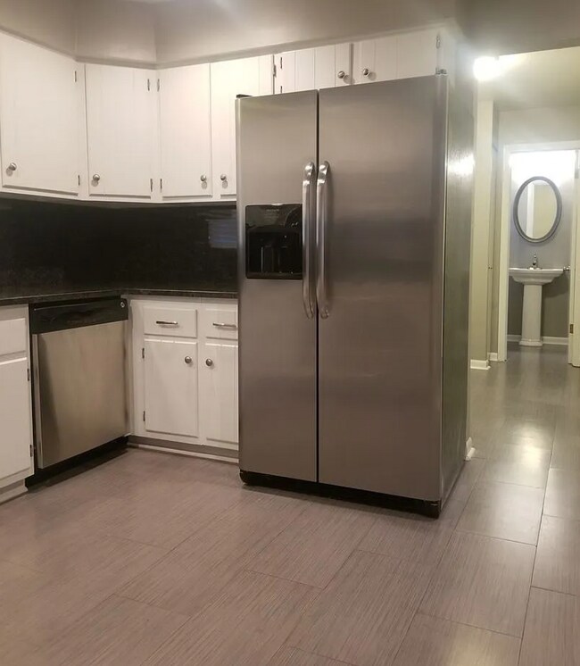 Foto del edificio - 324 Cumberland Dr