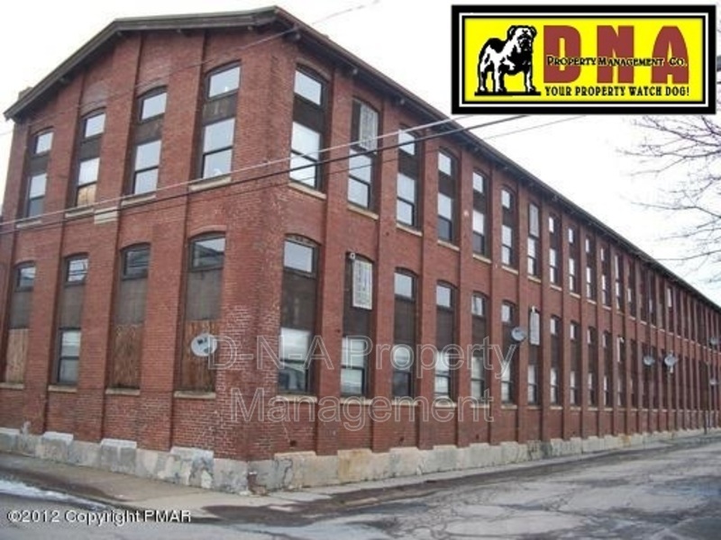 Primary Photo - 633 McKinley St