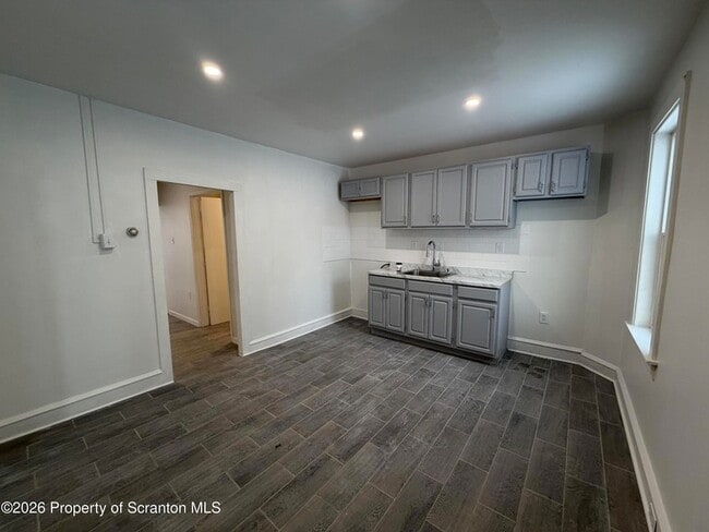 Building Photo - 101 Clarkson Ave