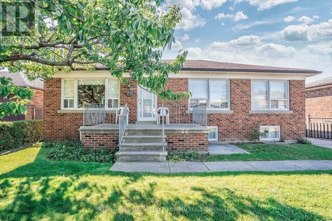 Building Photo - 12 Erie St