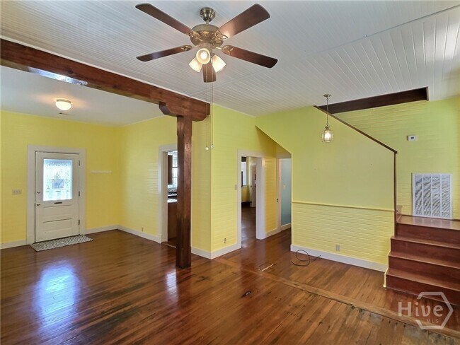 Building Photo - 42 Van Horne Ave