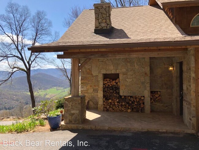 Building Photo - 3 br, 2 bath House - 7 Wedgewood Terrace
