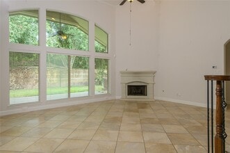 Building Photo - 18 Prism Point Place