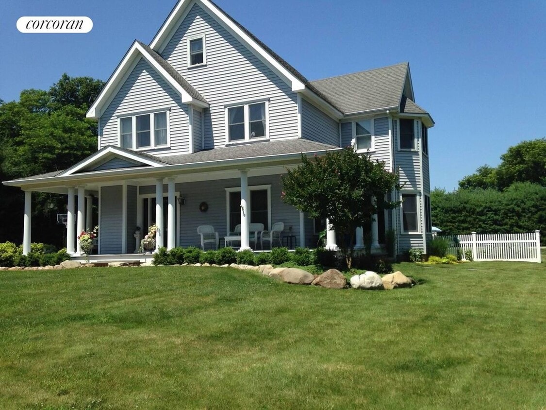 3965 Grand Ave, Mattituck, NY 11952 House Rental in Mattituck, NY