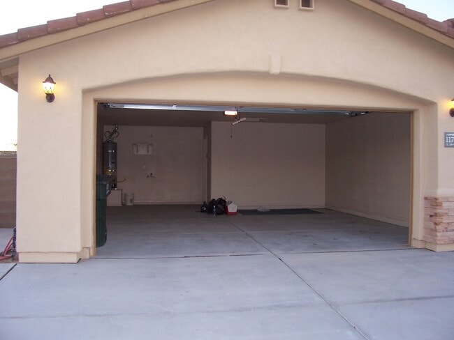 Building Photo - 11730 E 28th Pl