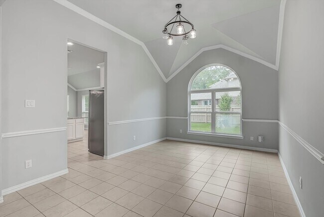 Building Photo - 285 Rd 66121