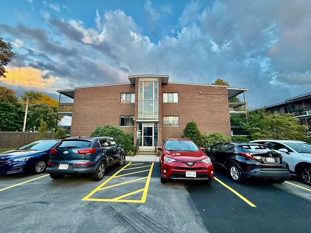 Foto principal - 160 Elm St