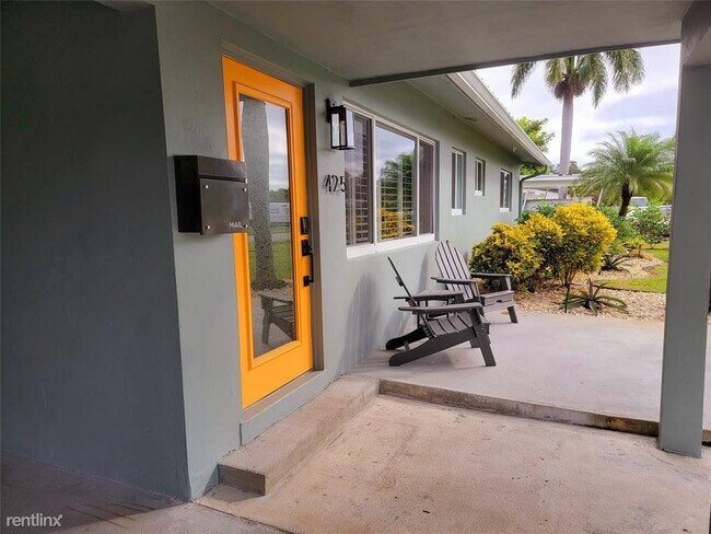 Foto del edificio - 3 br, 2 bath House - 425 NE 28th St