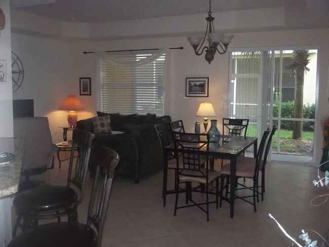 Building Photo - 9800 Quinta Artesa Way