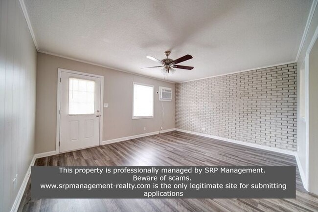 Building Photo - Fully Renovated 2BR/1BA for Rent in Lincol...