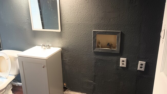 Baño. - 1406 Greenwood Ave