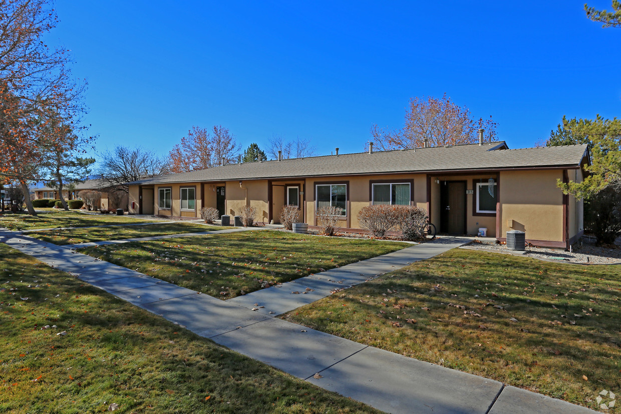 Foto principal - Yerington Manor Apartments