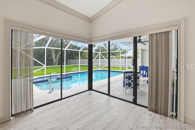Foto del edificio - 15600 Rolling Meadows Cir