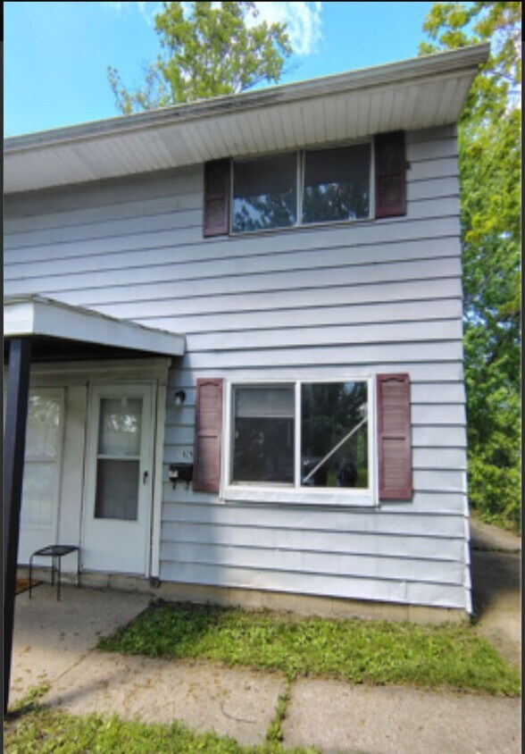 Foto principal - 1627-1629 E 33rd St