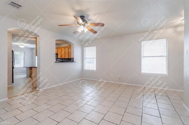 Building Photo - 3 br, 2 bath House - 1030 Moser Riv