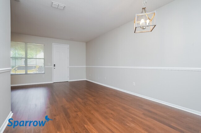 Foto del edificio - 14174 Oakham Street