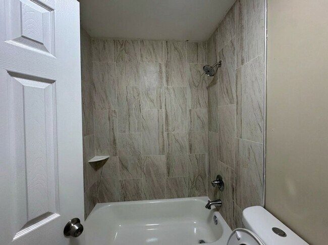 Foto del edificio - 1255 Amelia Ave