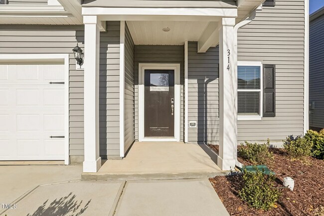 Building Photo - 314 White Birch Ln