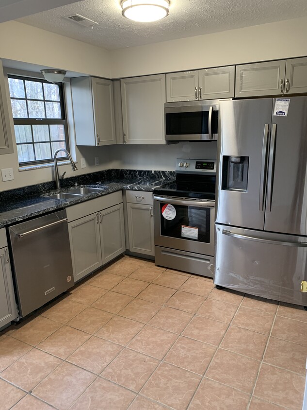 Eat In Kitchen with new appliances - 726 Ohio Pike