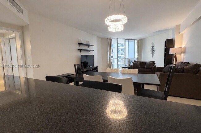 Building Photo - 17375 Collins Ave