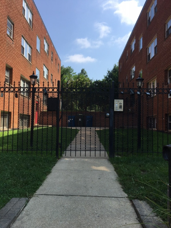Foto del edificio - 4732 Benning Rd SE