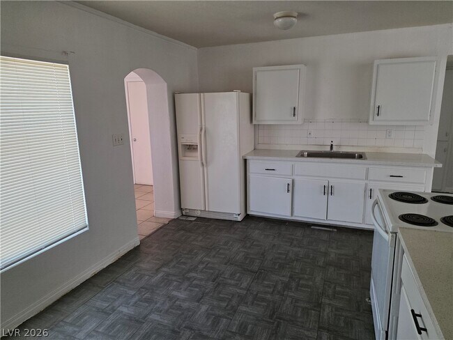 Foto del edificio - 2904 N Bassler St
