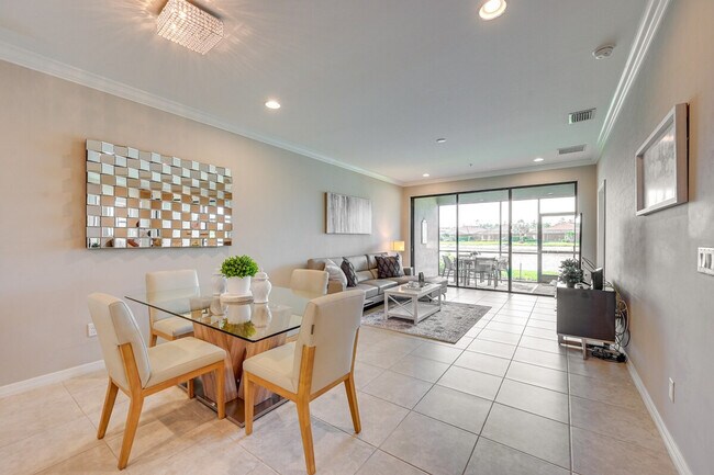 Building Photo - 9413 Terresina Dr