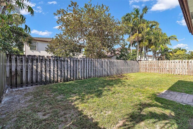 Foto del edificio - 23142 SW 104th Ct