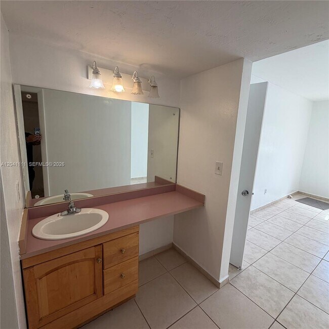 Building Photo - 7505 SW 82nd St