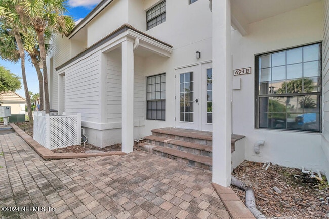 Building Photo - 693 Ponte Vedra Blvd