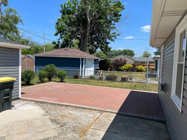 Foto del edificio - 3528 Adams St