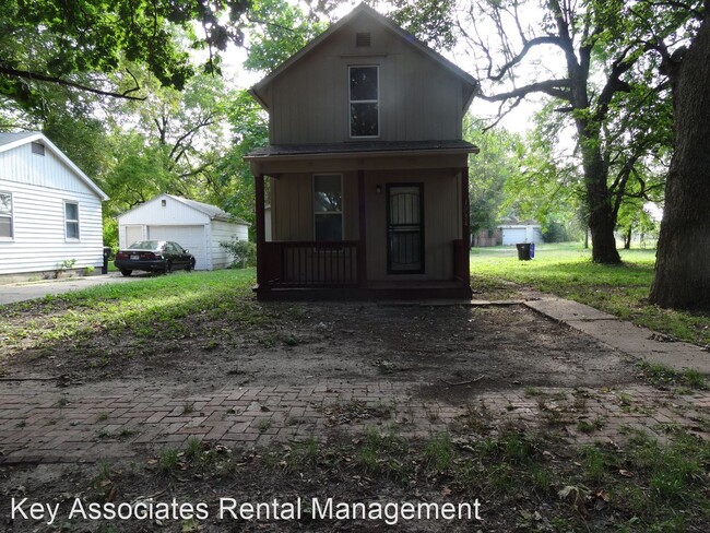 Building Photo - 2 br, 1 bath House - 1234 NE Monroe