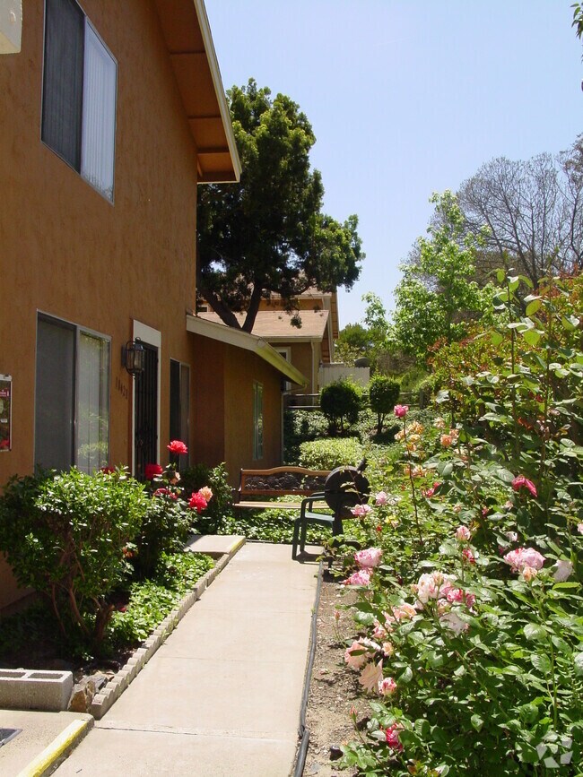 Sun Ridge Vista Apartments under 2,500 San Diego, CA 1 Rentals