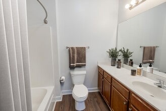 Interior Photo - Crystal Lake Luxury Apartments