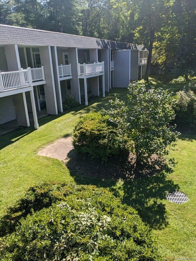 Foto del edificio - 10 Wild Oaks Rd