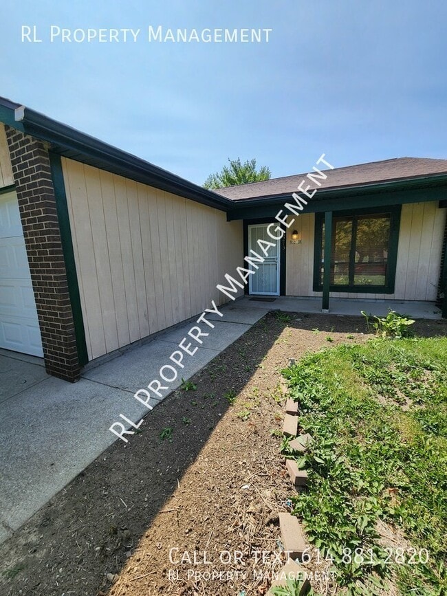 Building Photo - Spacious 2 bedroom 1 bathroom duplex in Fo...