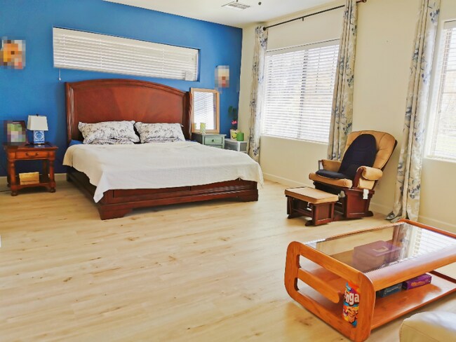 Foto del edificio - 4632 S Griswold St
