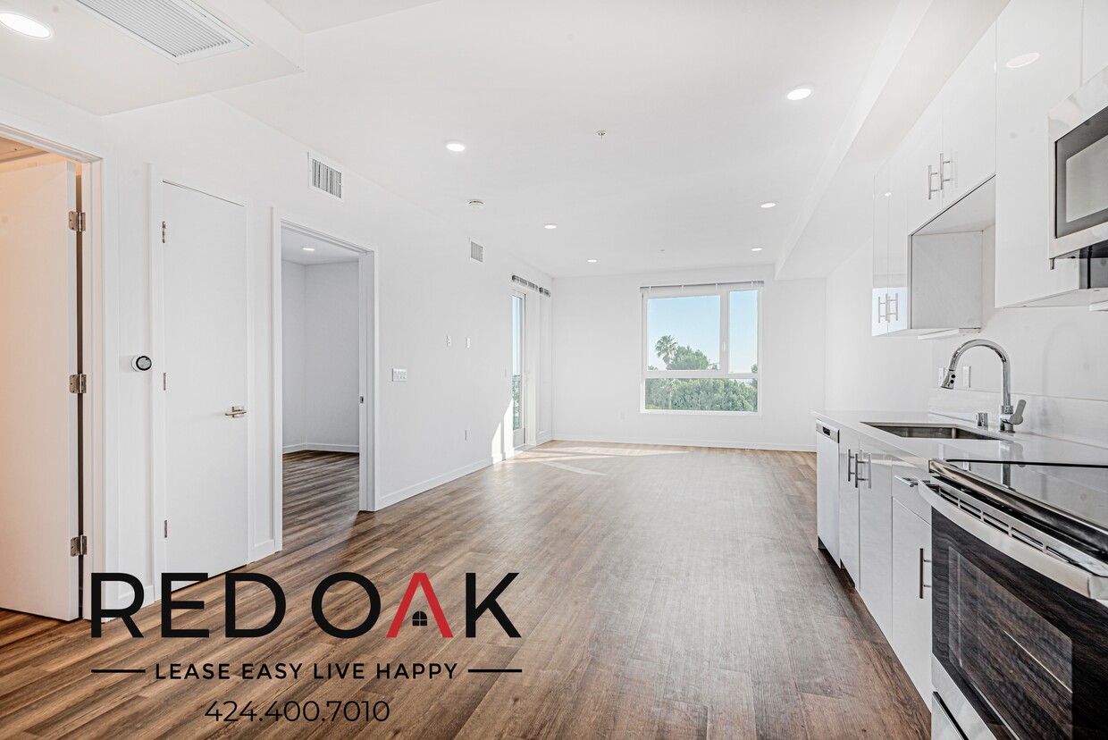 Primary Photo - Excellent One Bedroom Penthouse with a Pri...