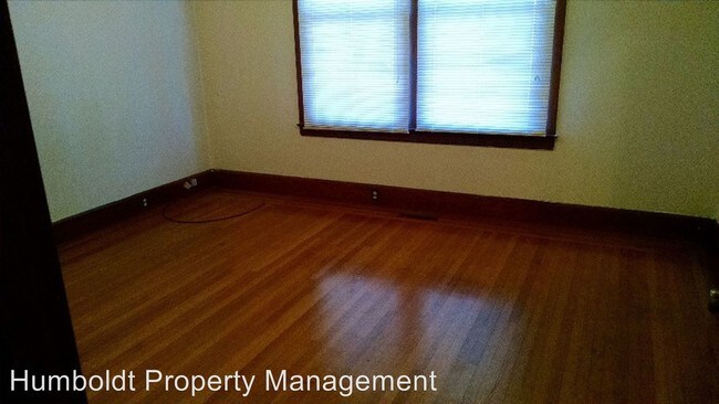 Building Photo - 2 br, 1 bath Apartment - 790 15th Street