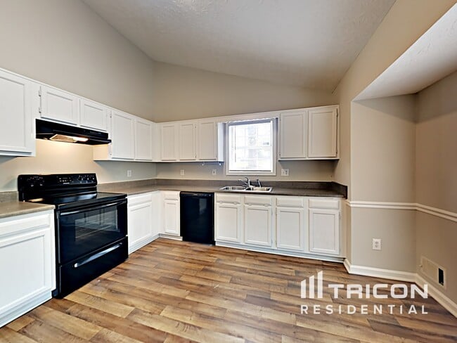 Building Photo - 161 Orchard Hill Dr