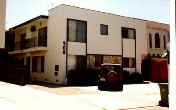 Foto del edificio - 908 N Alfred St