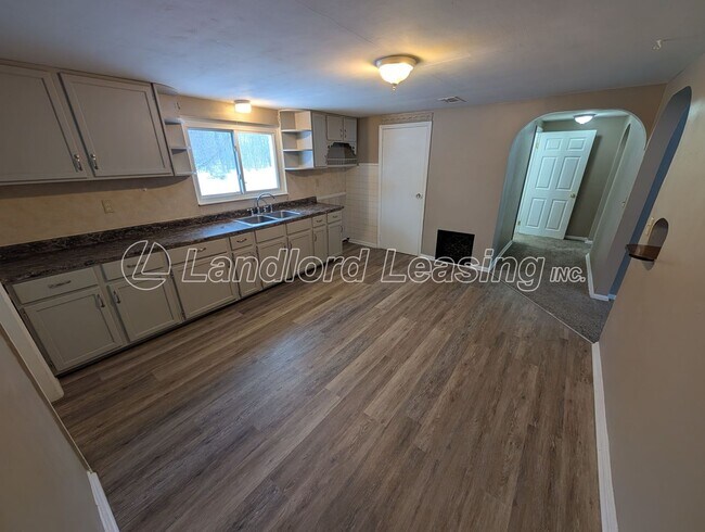 Foto del edificio - $995 Security Deposit Special!