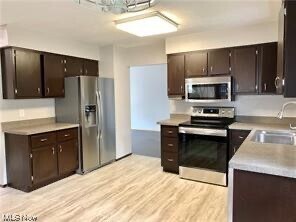 Building Photo - 6650 Forest Glen Ave