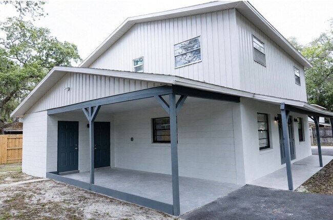 Foto del edificio - 162 Moyses Rd