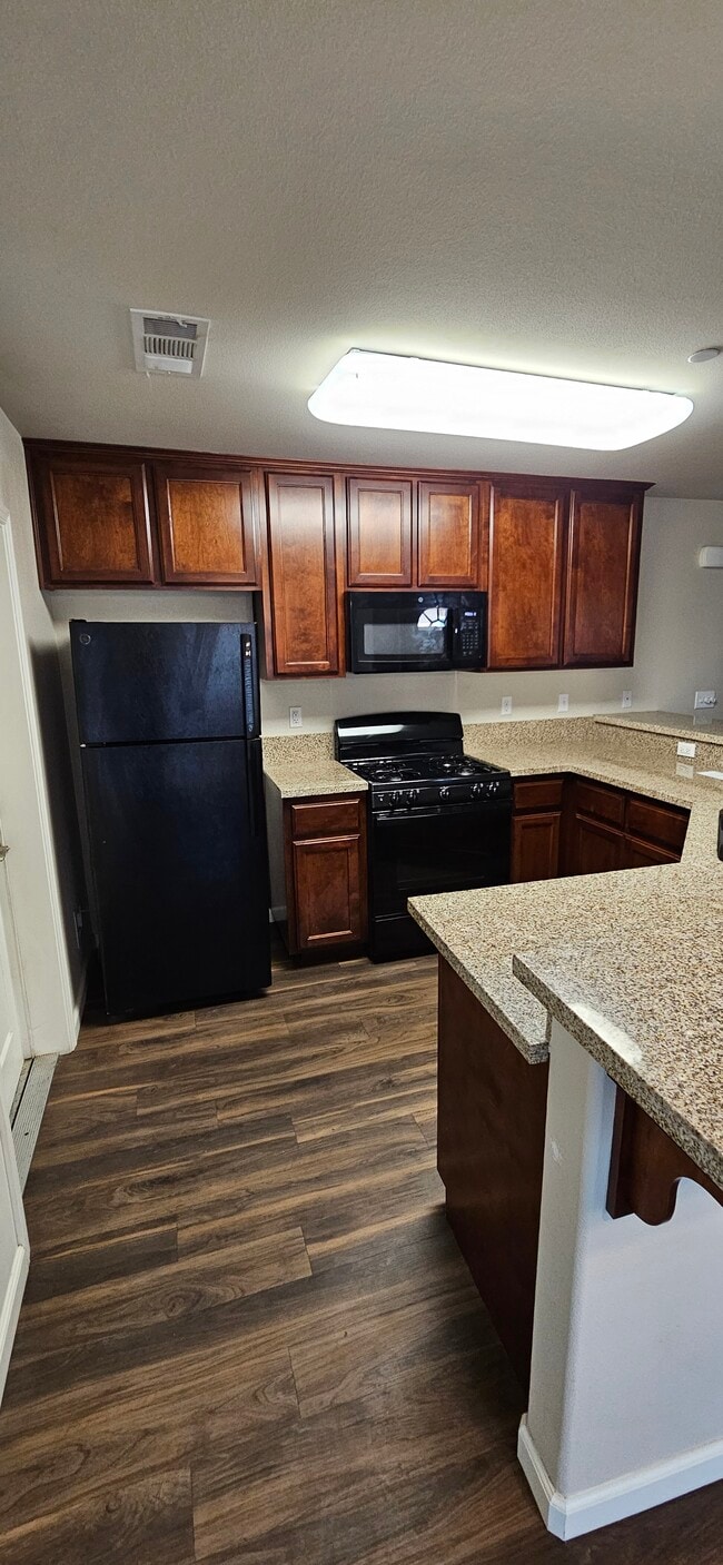 Building Photo - 2175 Bella Oaks Dr