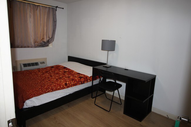 Foto del edificio - 4324 Robinson St